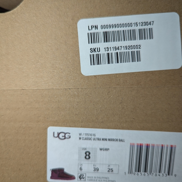 NWT Ugg Classic Ultra Mini Mirror Ball Sequin In Color Grape - Picture 8 of 8